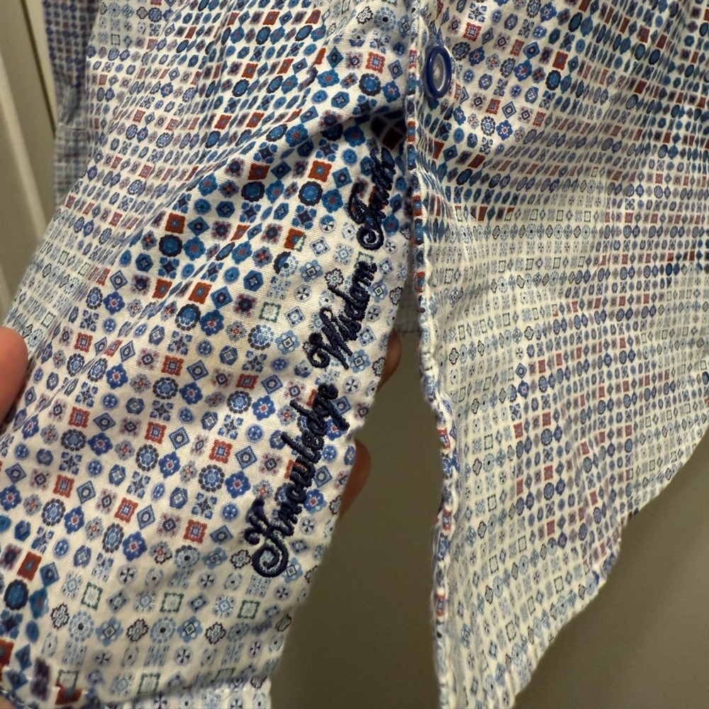 Robert Graham Textured Flip Cuff Dress Shirt - Picture 2 of 6